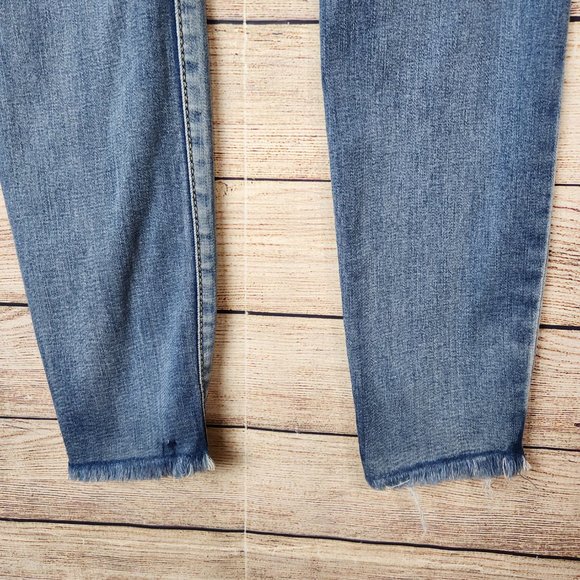 Rewash Women's Jeans Size 3/26 Mid Rise Distressed Medium Wash Jeans - Picture 8 of 11